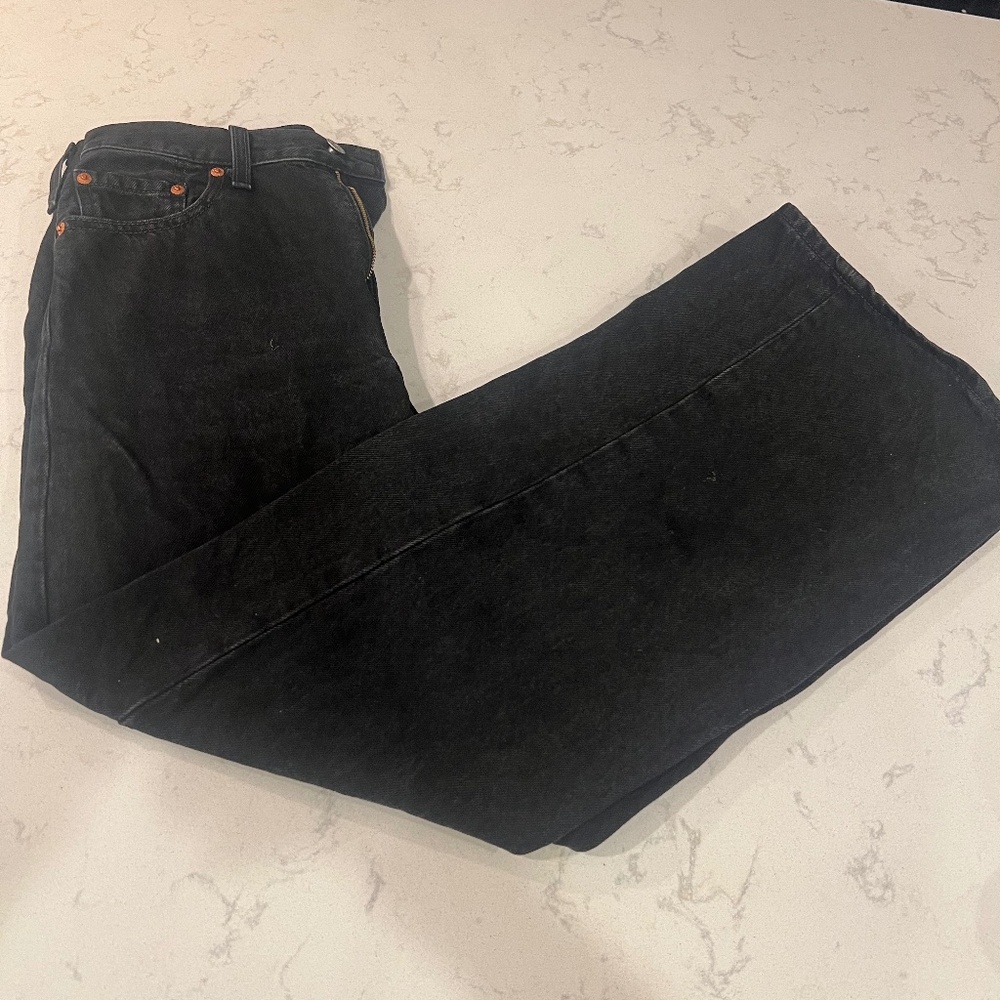 Levis Wide Leg Ribcage Jeans Rosie Rosie Size 28, 30 inch inseam.